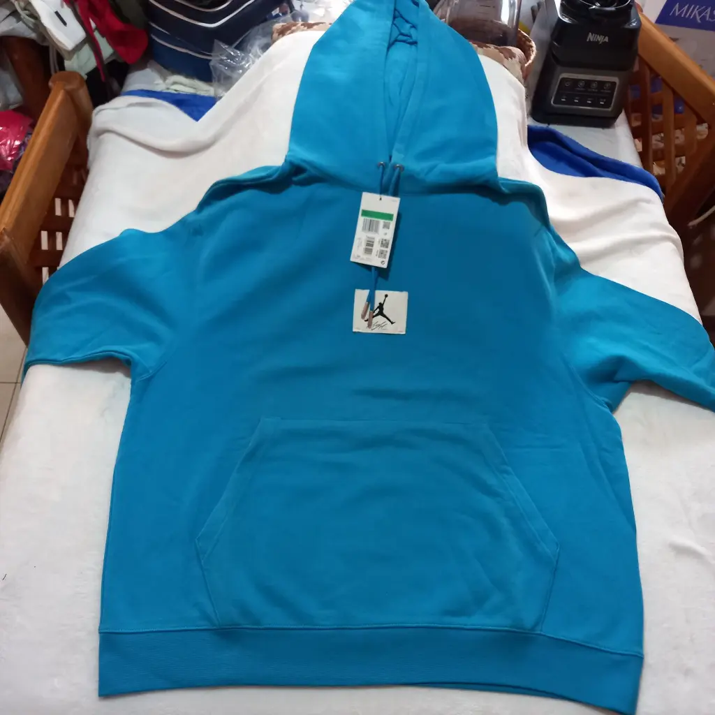sudadera jordan azul cielo xl 1.webp