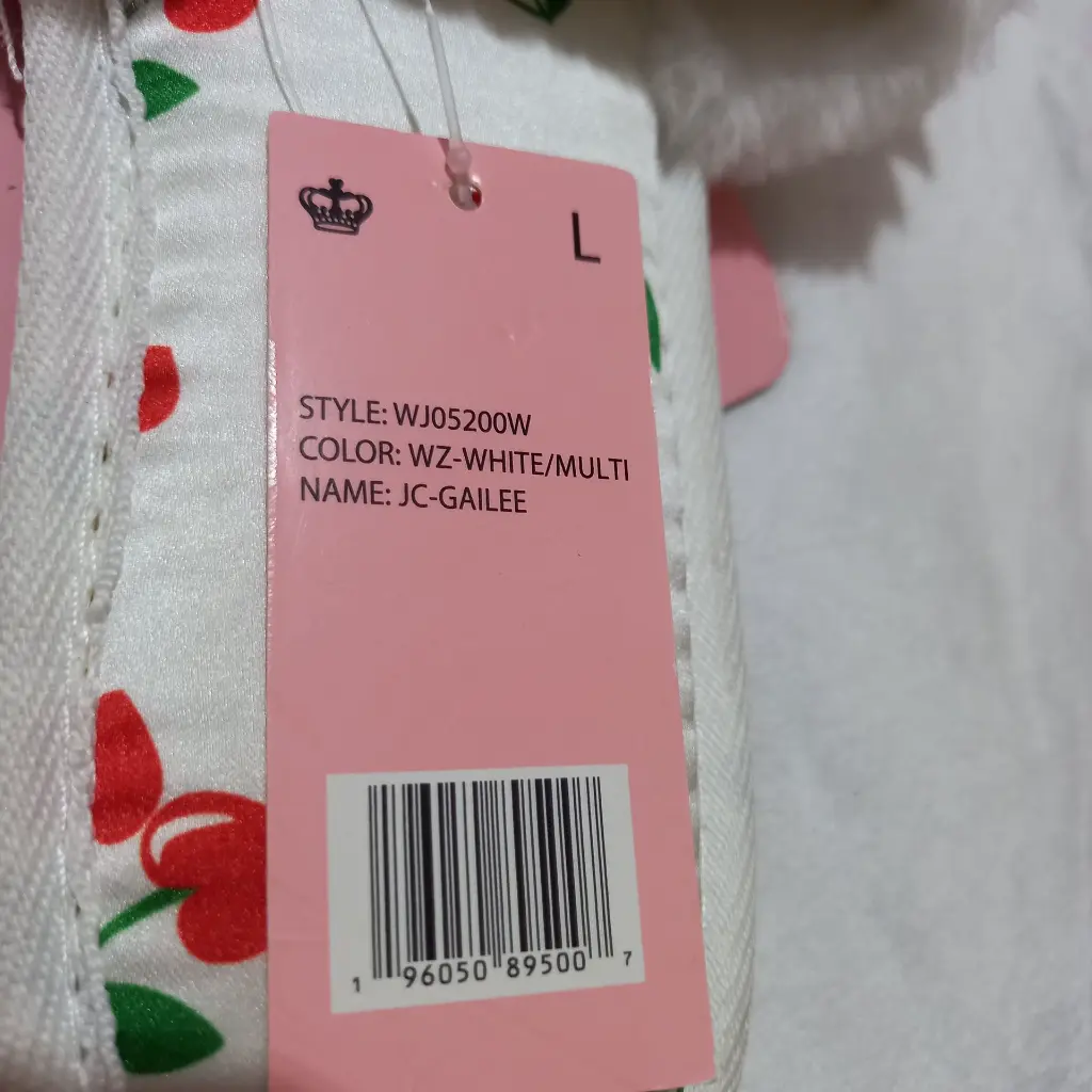 pantuflas juicy couture blanco cerezas 7.webp