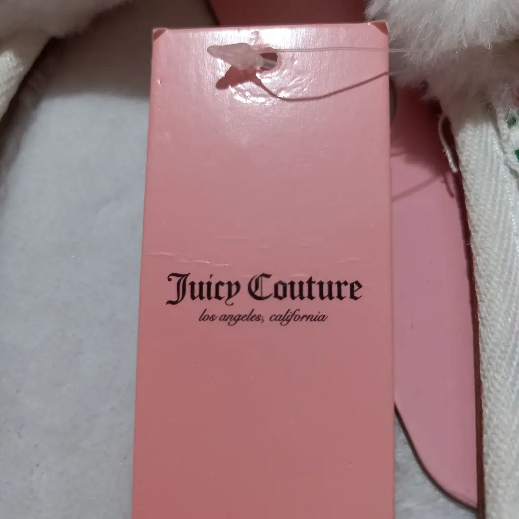 pantuflas juicy couture blanco cerezas 2.webp